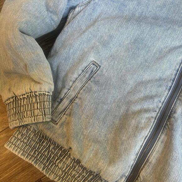 American Eagle denim, Faux Fur Lined,  Bomber Jacket Size Large. - Picture 4 of 7